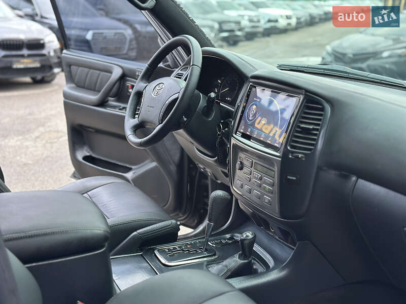 Позашляховик / Кросовер Toyota Land Cruiser 2003 в Харкові