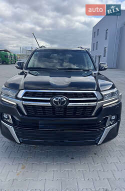 Внедорожник / Кроссовер Toyota Land Cruiser 2020 в 