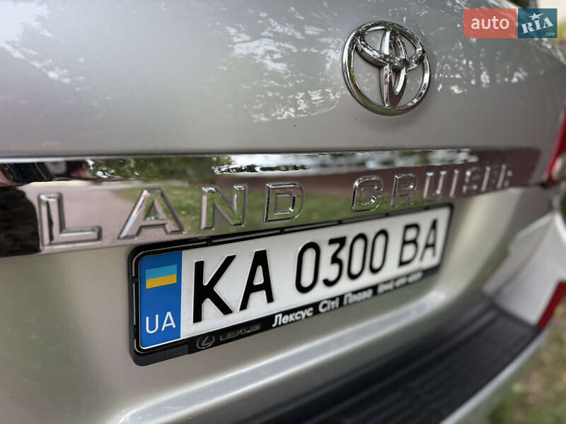 Внедорожник / Кроссовер Toyota Land Cruiser 2011 в Борисполе фото 64 Внедорожник / Кроссовер Toyota Land Cruiser 2011 в Борисполе