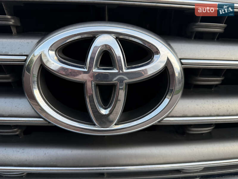 Внедорожник / Кроссовер Toyota Land Cruiser 2011 в Борисполе фото 72 Внедорожник / Кроссовер Toyota Land Cruiser 2011 в Борисполе