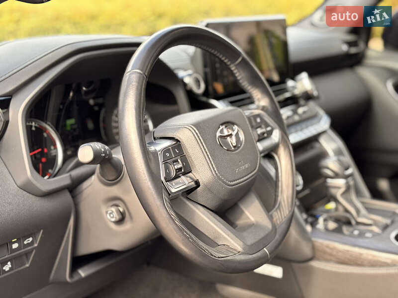 Внедорожник / Кроссовер Toyota Land Cruiser 2021 в Киеве