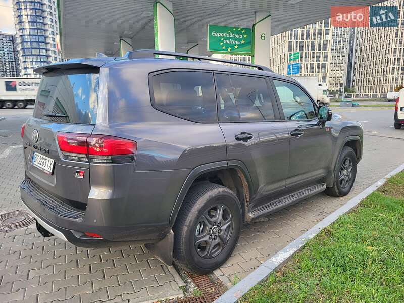 Внедорожник / Кроссовер Toyota Land Cruiser 2023 в Киеве фото 5 Внедорожник / Кроссовер Toyota Land Cruiser 2023 в Киеве