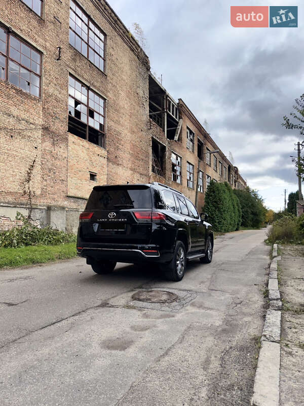 Позашляховик / Кросовер Toyota Land Cruiser 2021 в Києві