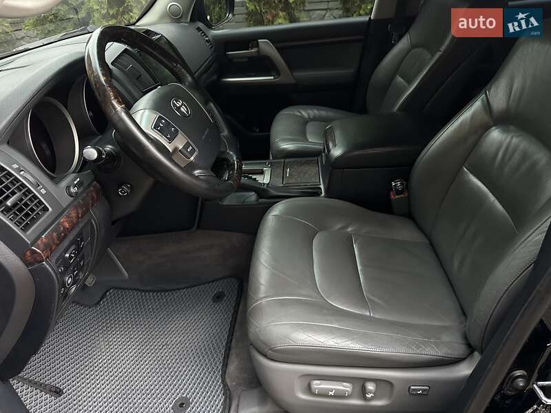 Внедорожник / Кроссовер Toyota Land Cruiser 2007 в Ахтырке фото 39 Внедорожник / Кроссовер Toyota Land Cruiser 2007 в Ахтырке