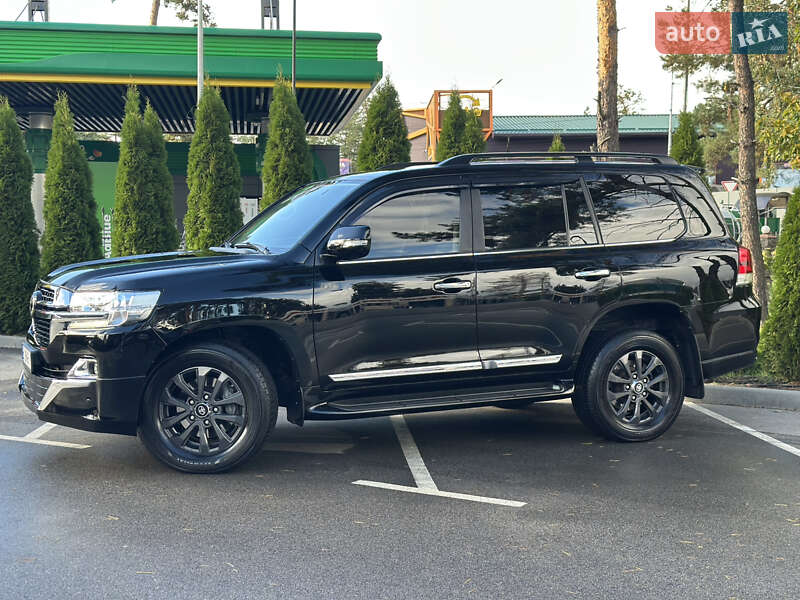 Внедорожник / Кроссовер Toyota Land Cruiser 2019 в Киеве