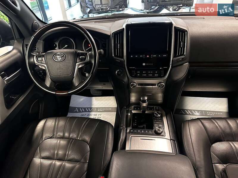 Позашляховик / Кросовер Toyota Land Cruiser 2020 в Львові