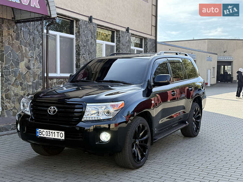 Внедорожник / Кроссовер Toyota Land Cruiser 2008 в Владимире