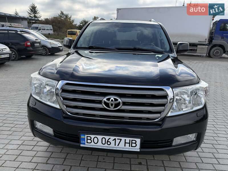 Позашляховик / Кросовер Toyota Land Cruiser 2011 в Тернополі