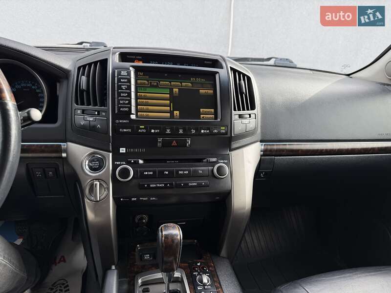 Позашляховик / Кросовер Toyota Land Cruiser 2011 в Тернополі