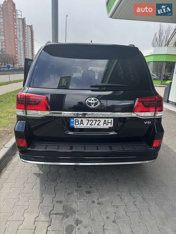 Внедорожник / Кроссовер Toyota Land Cruiser 2016 в Киеве