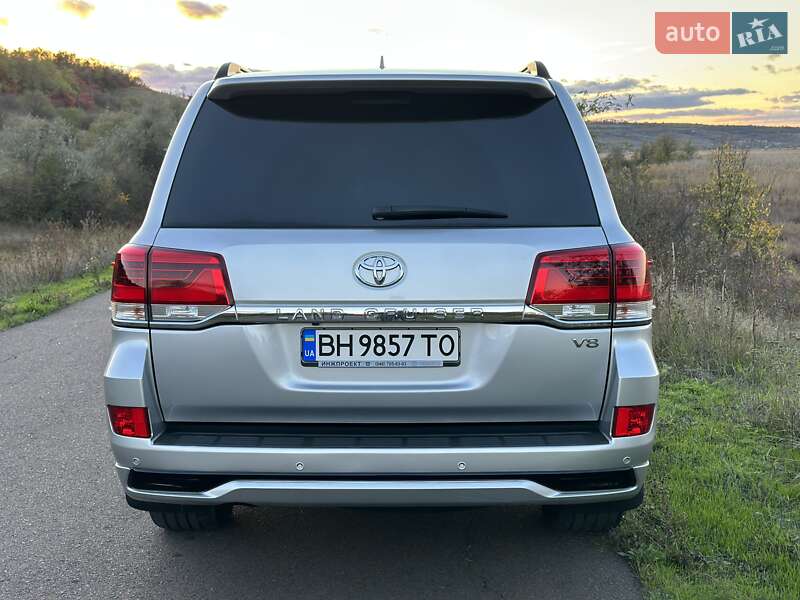 Внедорожник / Кроссовер Toyota Land Cruiser 2016 в Одессе фото 20 Внедорожник / Кроссовер Toyota Land Cruiser 2016 в Одессе
