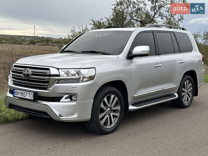 Внедорожник / Кроссовер Toyota Land Cruiser 2016 в Одессе фото 26 Внедорожник / Кроссовер Toyota Land Cruiser 2016 в Одессе