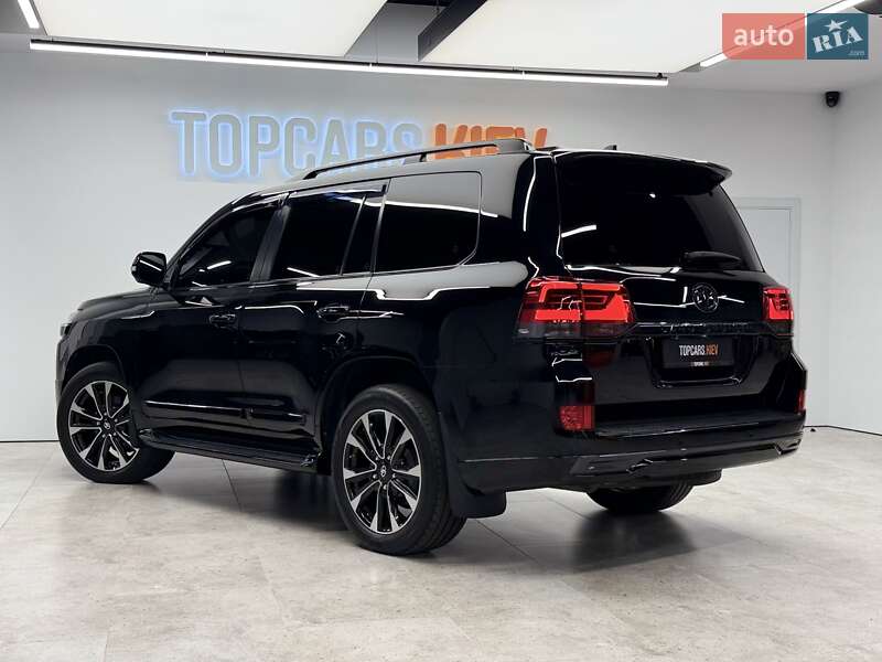 Внедорожник / Кроссовер Toyota Land Cruiser 2018 в Киеве фото 17 Внедорожник / Кроссовер Toyota Land Cruiser 2018 в Киеве