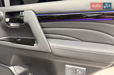 Внедорожник / Кроссовер Toyota Land Cruiser 2018 в 