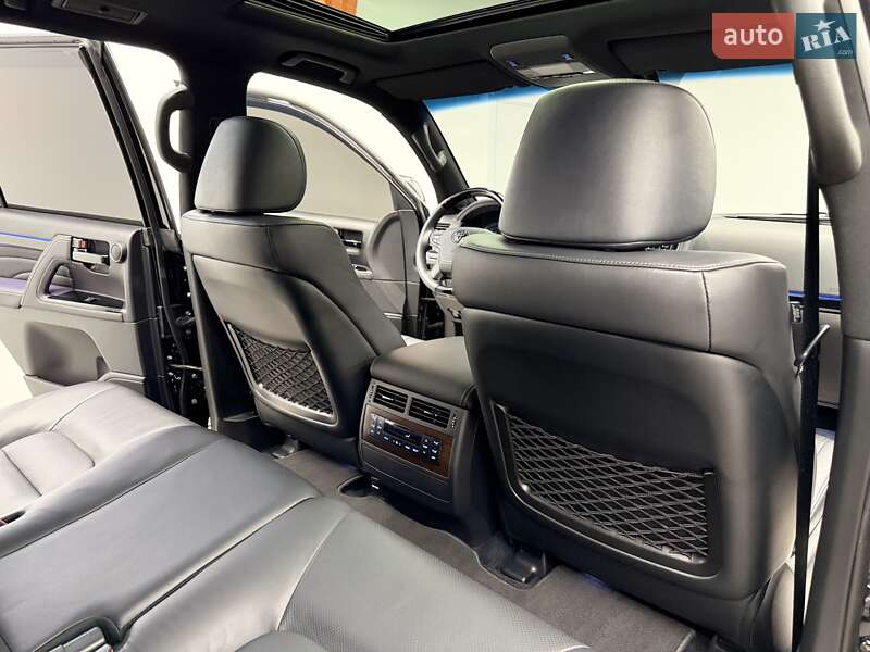Внедорожник / Кроссовер Toyota Land Cruiser 2018 в Киеве фото 38 Внедорожник / Кроссовер Toyota Land Cruiser 2018 в Киеве