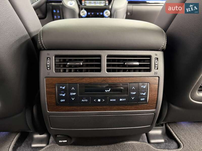 Внедорожник / Кроссовер Toyota Land Cruiser 2018 в Киеве фото 49 Внедорожник / Кроссовер Toyota Land Cruiser 2018 в Киеве