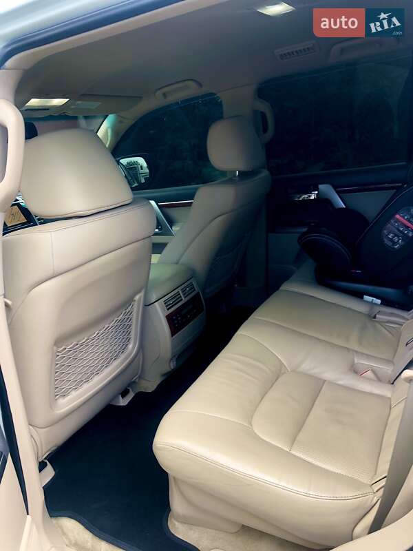 Внедорожник / Кроссовер Toyota Land Cruiser 2012 в Харькове