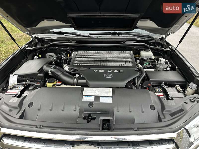 Внедорожник / Кроссовер Toyota Land Cruiser 2016 в Одессе фото 64 Внедорожник / Кроссовер Toyota Land Cruiser 2016 в Одессе