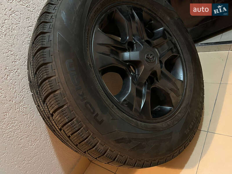 Внедорожник / Кроссовер Toyota Land Cruiser 2007 в Харькове