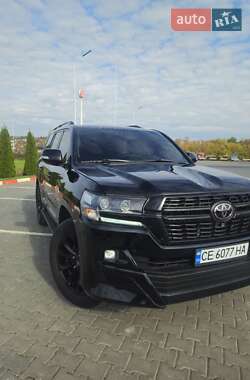 Внедорожник / Кроссовер Toyota Land Cruiser 2012 в Черновцах