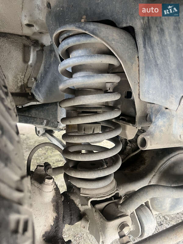 Внедорожник / Кроссовер Toyota Land Cruiser 2002 в Ужгороде фото 15 Внедорожник / Кроссовер Toyota Land Cruiser 2002 в Ужгороде