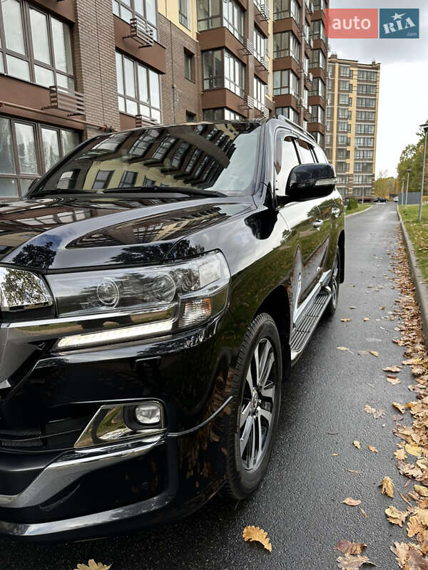 Внедорожник / Кроссовер Toyota Land Cruiser 2019 в Киеве