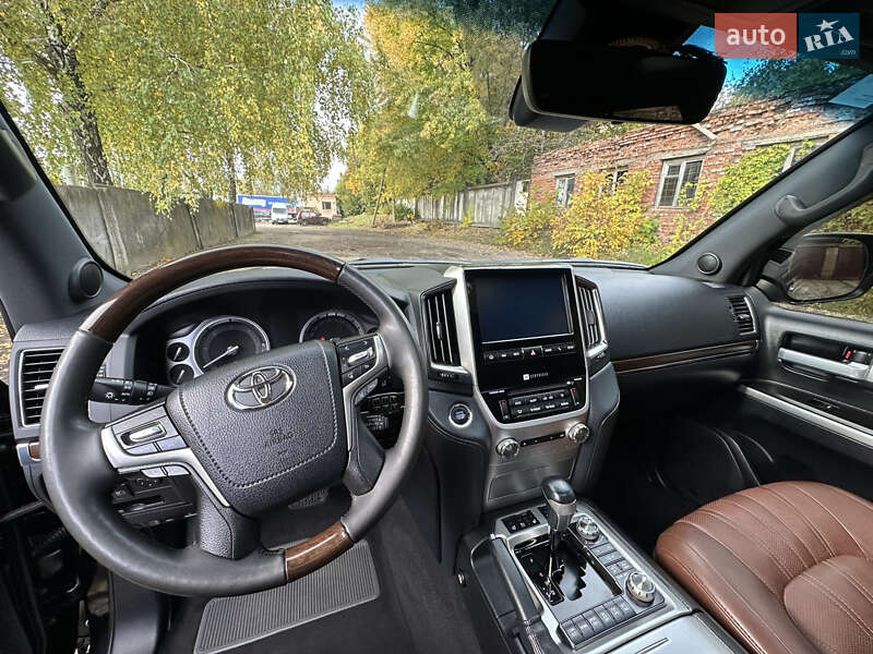Внедорожник / Кроссовер Toyota Land Cruiser 2019 в Киеве