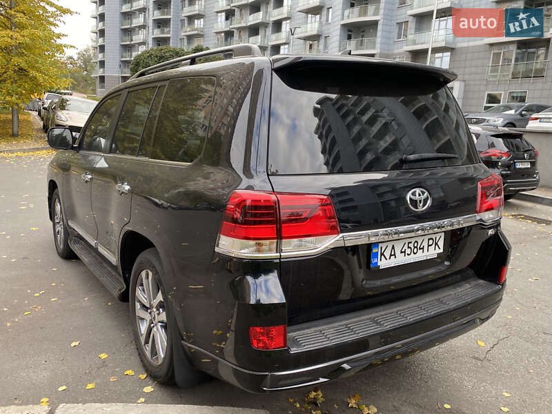 Внедорожник / Кроссовер Toyota Land Cruiser 2017 в Киеве