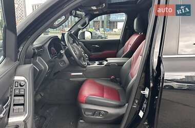 Внедорожник / Кроссовер Toyota Land Cruiser 2023 в 