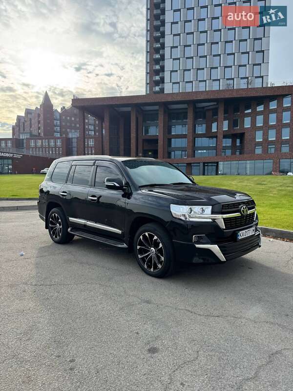 Toyota Land Cruiser 2013 Toyota Land Cruiser 2013