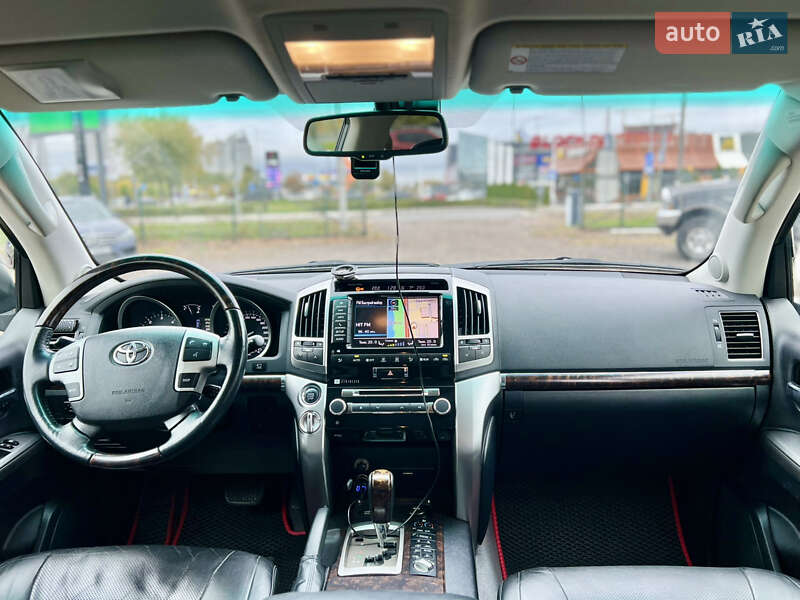 Внедорожник / Кроссовер Toyota Land Cruiser 2012 в Киеве