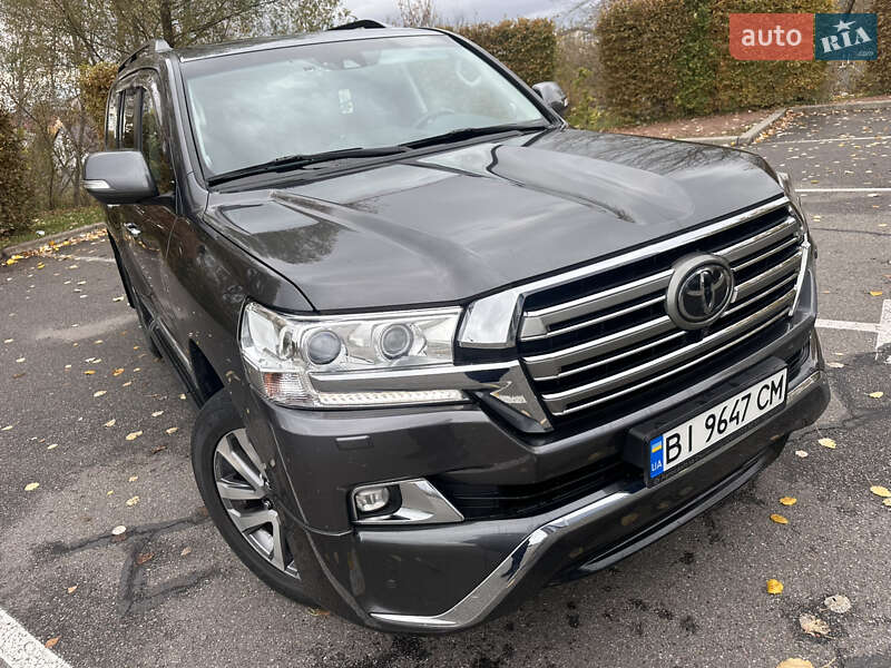 Внедорожник / Кроссовер Toyota Land Cruiser 2018 в Киеве фото 3 Внедорожник / Кроссовер Toyota Land Cruiser 2018 в Киеве
