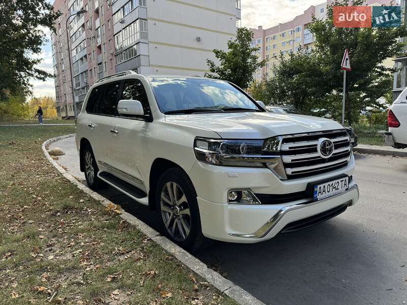 Внедорожник / Кроссовер Toyota Land Cruiser 2017 в Полтаве