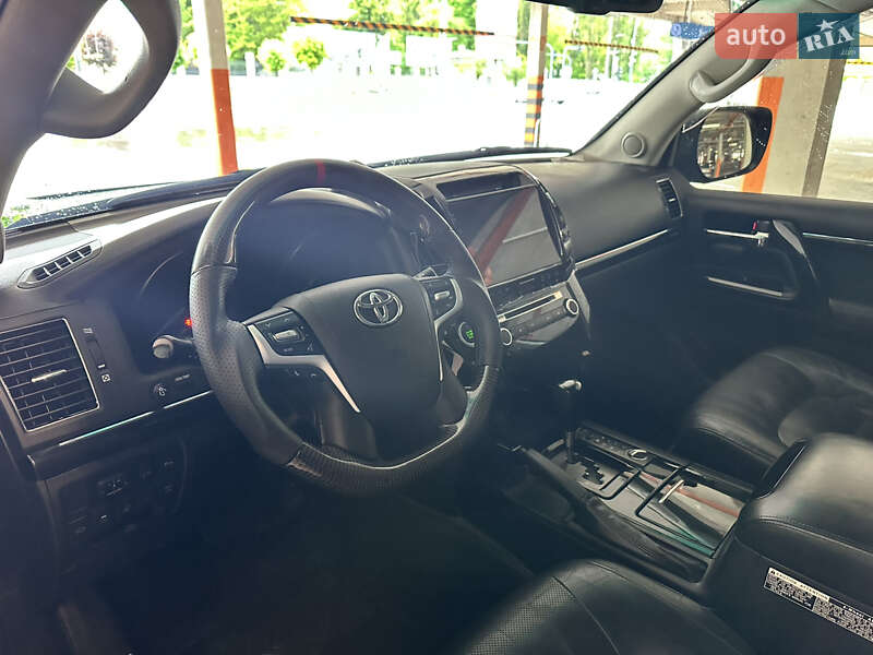 Внедорожник / Кроссовер Toyota Land Cruiser 2012 в Киеве фото 7 Внедорожник / Кроссовер Toyota Land Cruiser 2012 в Киеве