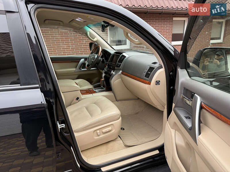 Внедорожник / Кроссовер Toyota Land Cruiser 2013 в Киеве