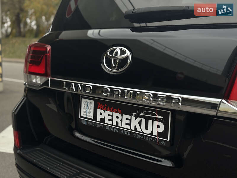 Внедорожник / Кроссовер Toyota Land Cruiser 2016 в Киеве