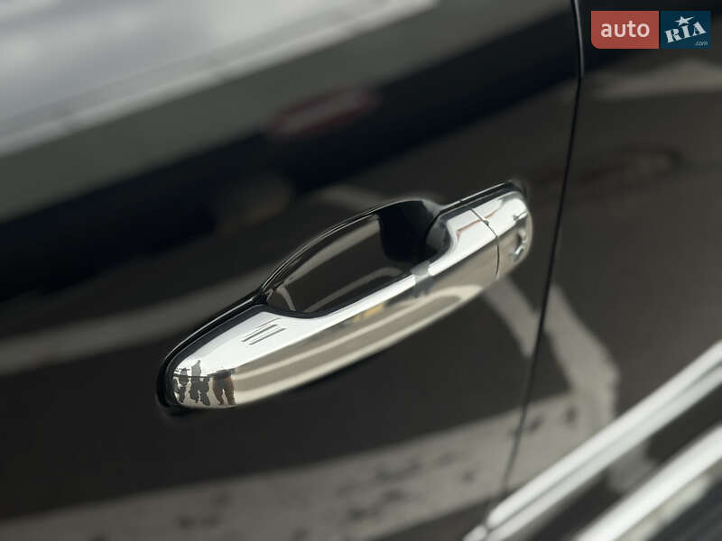 Внедорожник / Кроссовер Toyota Land Cruiser 2016 в Киеве