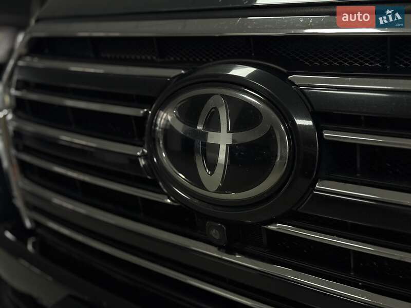 Внедорожник / Кроссовер Toyota Land Cruiser 2017 в Полтаве фото 26 Внедорожник / Кроссовер Toyota Land Cruiser 2017 в Полтаве