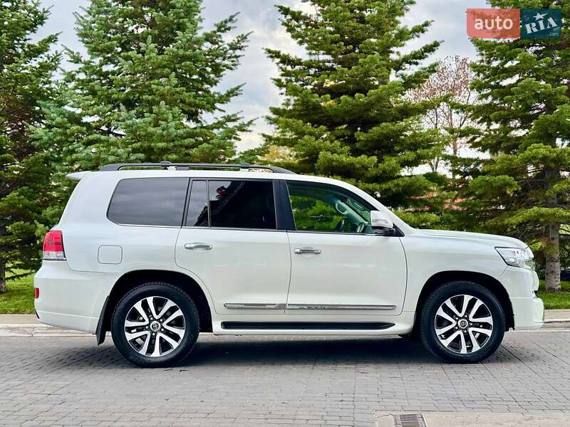 Позашляховик / Кросовер Toyota Land Cruiser 2018 в Одесі фото 7 Позашляховик / Кросовер Toyota Land Cruiser 2018 в Одесі