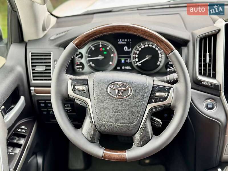 Позашляховик / Кросовер Toyota Land Cruiser 2018 в Одесі фото 21 Позашляховик / Кросовер Toyota Land Cruiser 2018 в Одесі