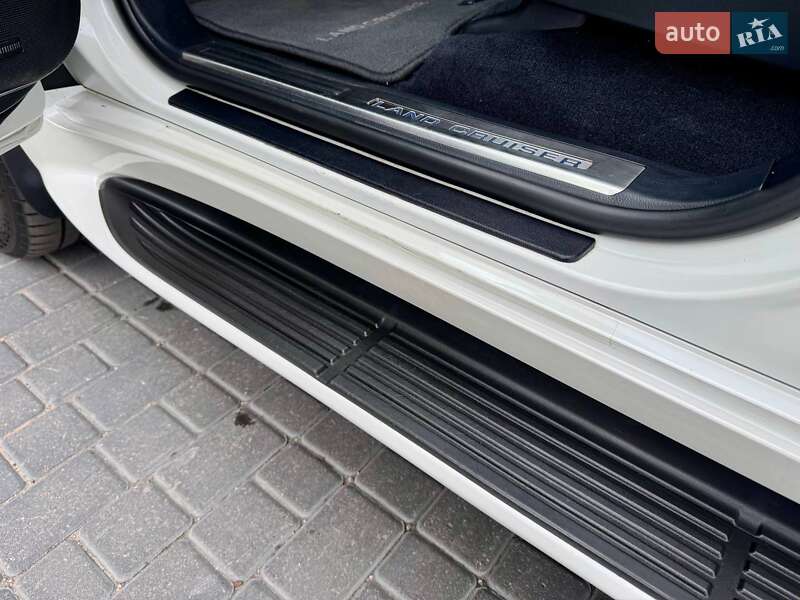 Позашляховик / Кросовер Toyota Land Cruiser 2018 в Одесі фото 25 Позашляховик / Кросовер Toyota Land Cruiser 2018 в Одесі