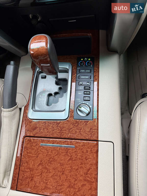 Внедорожник / Кроссовер Toyota Land Cruiser 2013 в Киеве