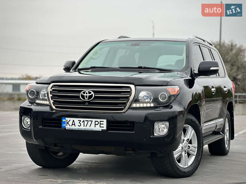 Toyota Land Cruiser 2014