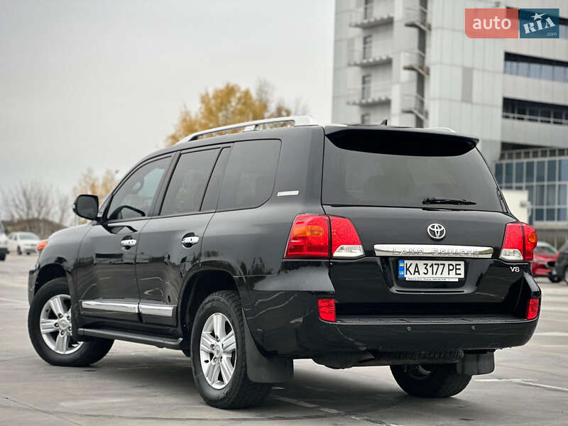 Внедорожник / Кроссовер Toyota Land Cruiser 2014 в Киеве