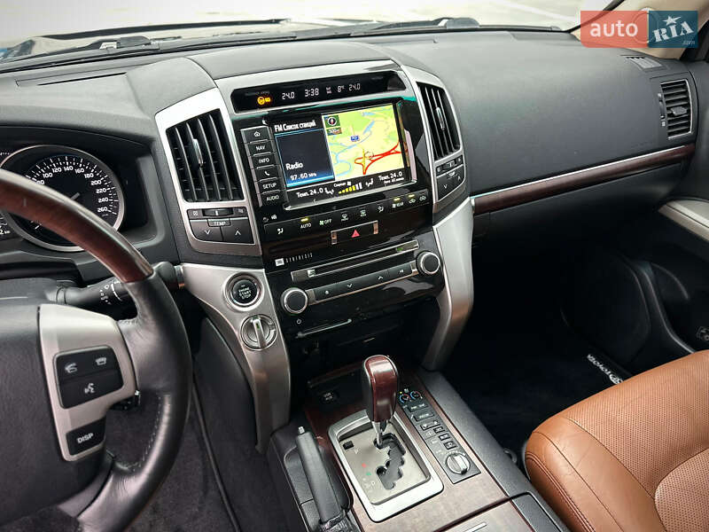 Внедорожник / Кроссовер Toyota Land Cruiser 2014 в Киеве