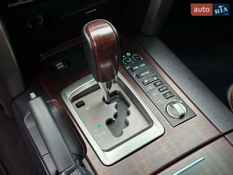 Внедорожник / Кроссовер Toyota Land Cruiser 2014 в Киеве