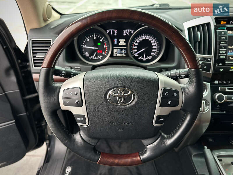 Внедорожник / Кроссовер Toyota Land Cruiser 2014 в Киеве