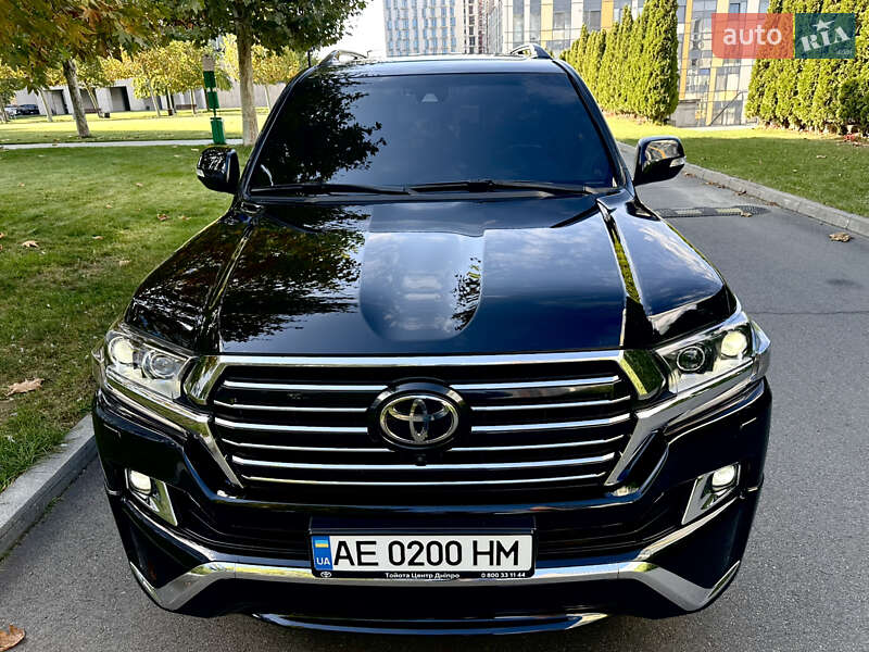 Внедорожник / Кроссовер Toyota Land Cruiser 2017 в Днепре фото 11 Внедорожник / Кроссовер Toyota Land Cruiser 2017 в Днепре