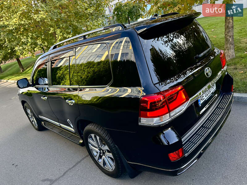 Внедорожник / Кроссовер Toyota Land Cruiser 2017 в Днепре фото 9 Внедорожник / Кроссовер Toyota Land Cruiser 2017 в Днепре