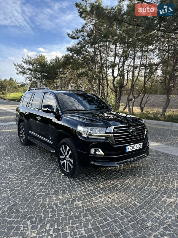 Внедорожник / Кроссовер Toyota Land Cruiser 2018 в Днепре фото 3 Внедорожник / Кроссовер Toyota Land Cruiser 2018 в Днепре